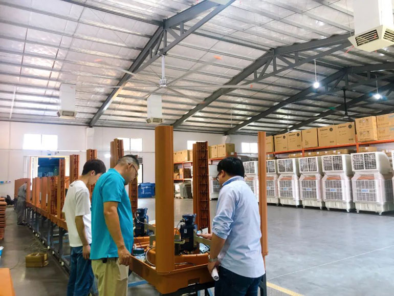 五一勞動(dòng)節(jié)獻(xiàn)給勤勞的你，向每一位勞動(dòng)者致敬