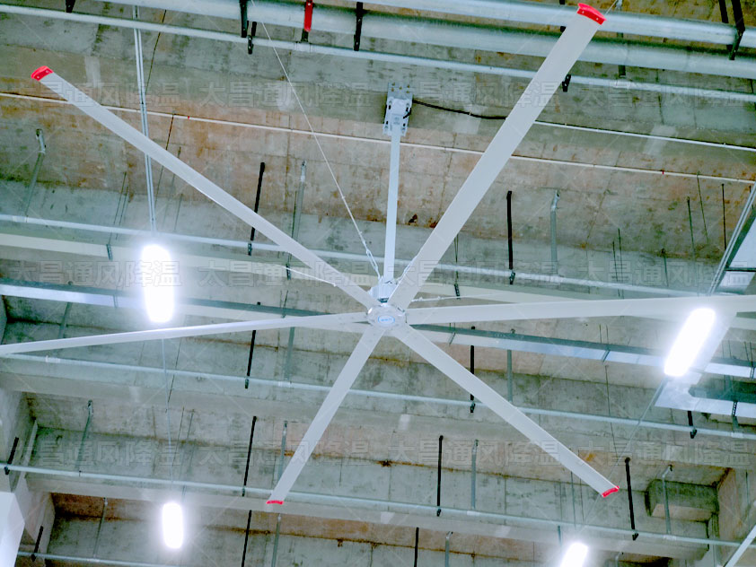 工廠高溫沒法干活，大型企業(yè)都在用的降溫方法你知道嗎？