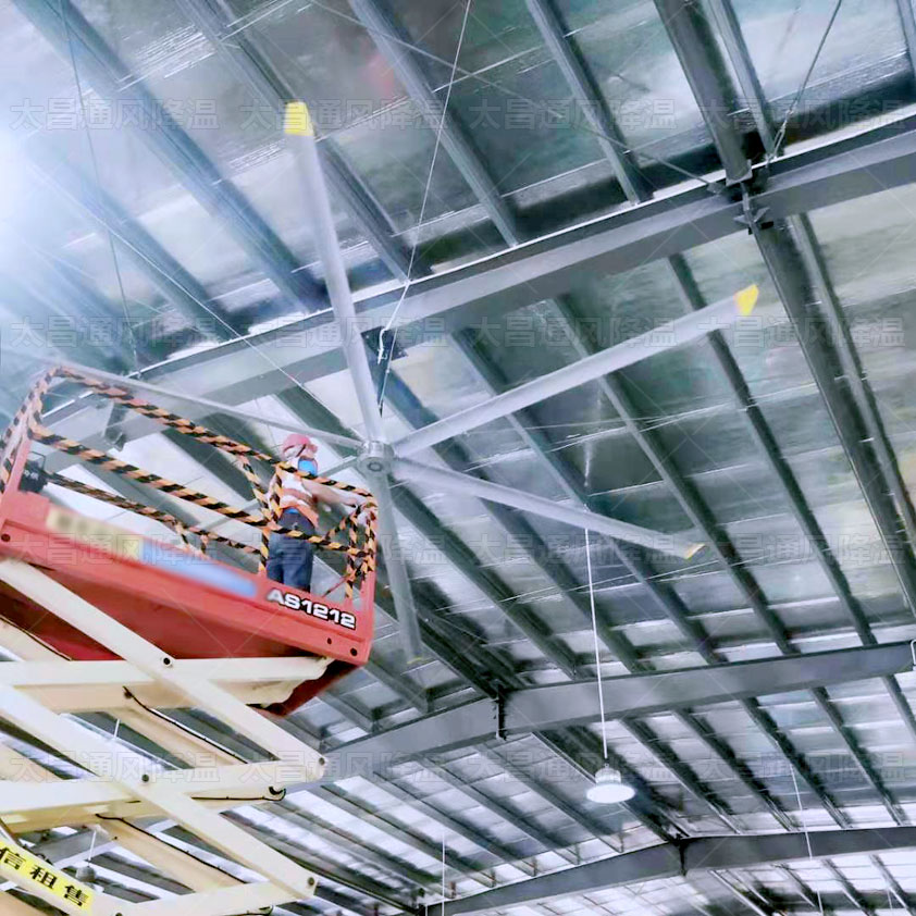 高大廠房通風(fēng)降溫設(shè)備工業(yè)大風(fēng)扇的價格是多少？