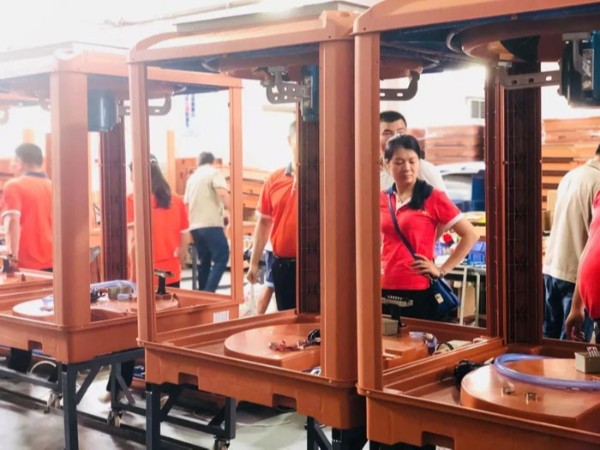 潤(rùn)東方環(huán)?？照{(diào)|解決廠房降溫通風(fēng)效果好