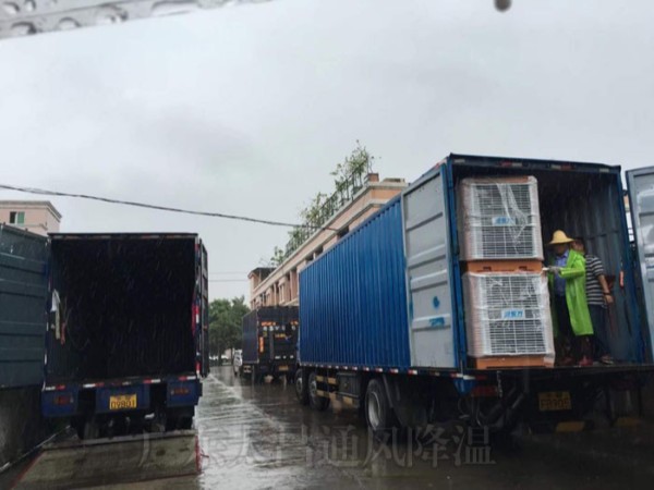 車間降溫設備|環(huán)保空調(diào)讓你的車間輕松降溫